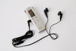 Цифров аудио рекордер с радио и MP3 плеър 2GB